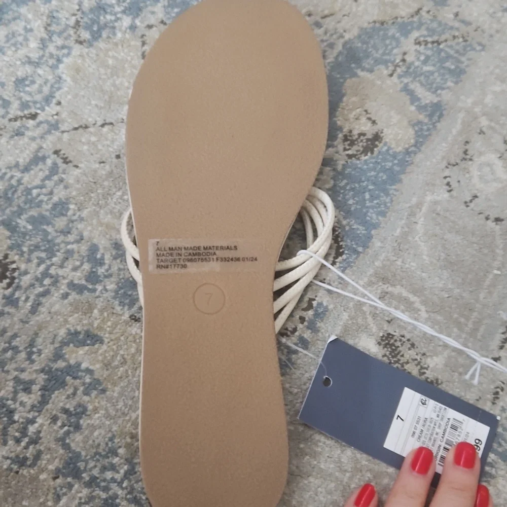 Universal Thread Elegant Cream Sandals